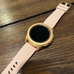 galaxy smart watch rose gold
